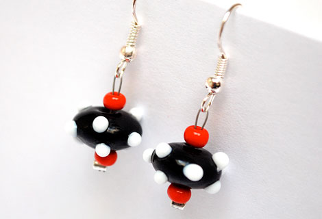 Sputnik earrings - Funky bead drop earrings.