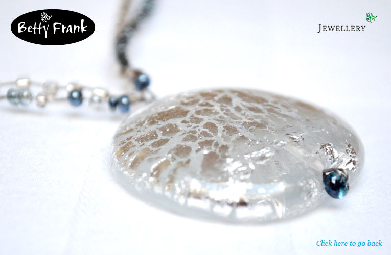 Glacier disc pendant